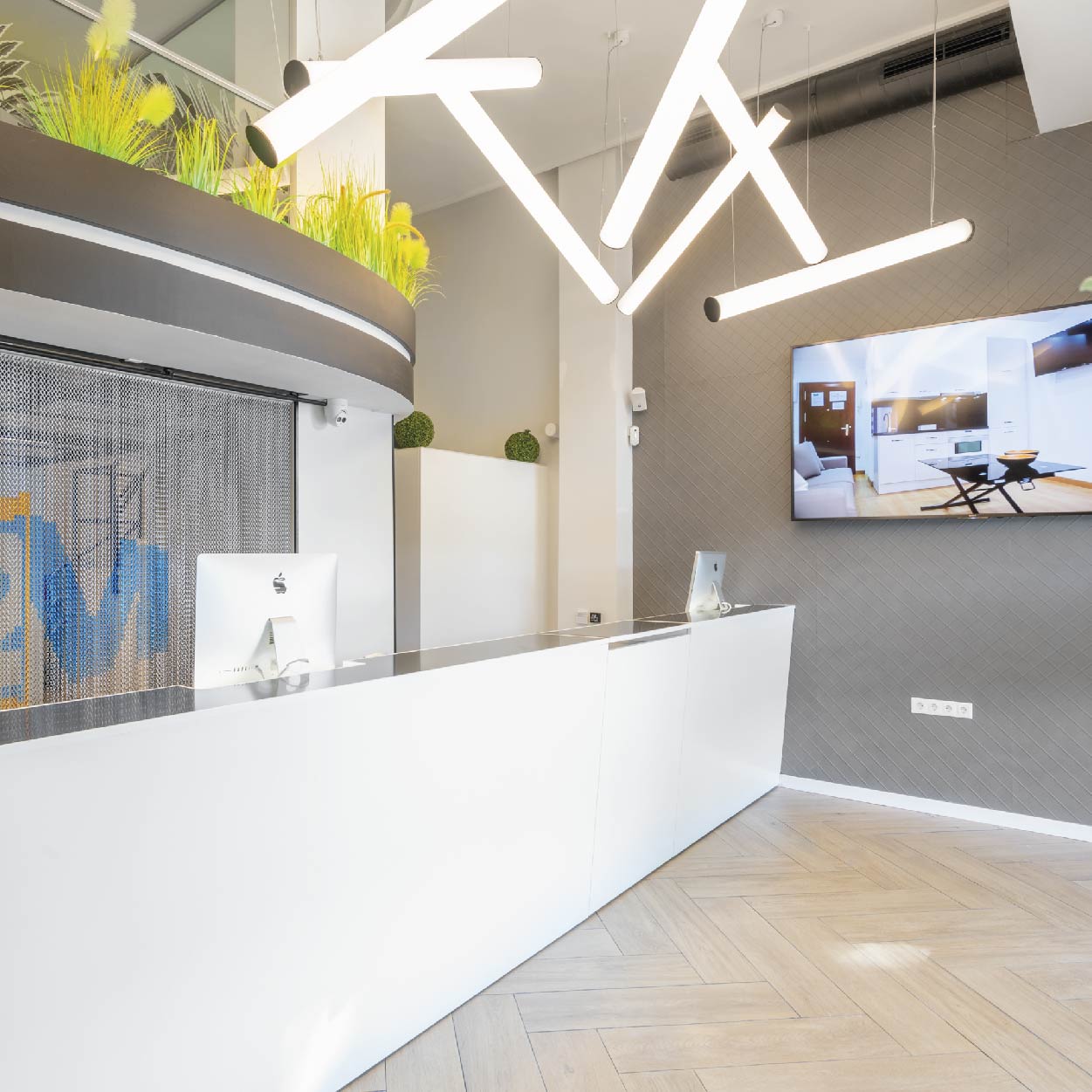 Comercio Holidays to Málaga reformado y diseñado por Libar