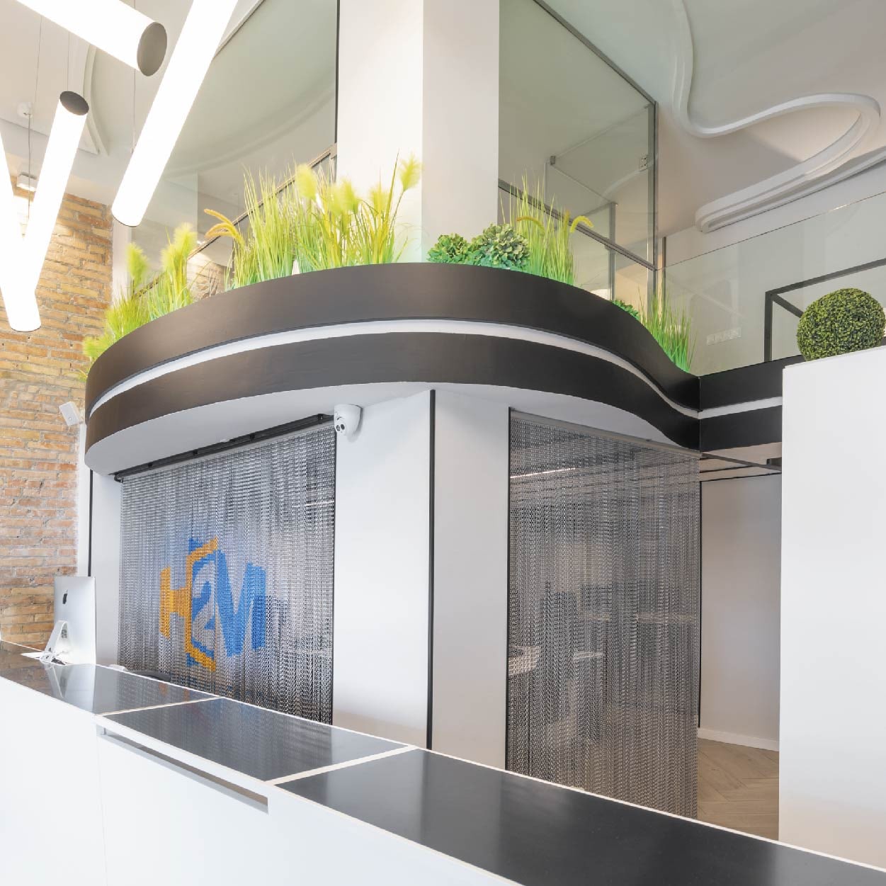 Comercio Holidays to Málaga reformado y diseñado por Libar