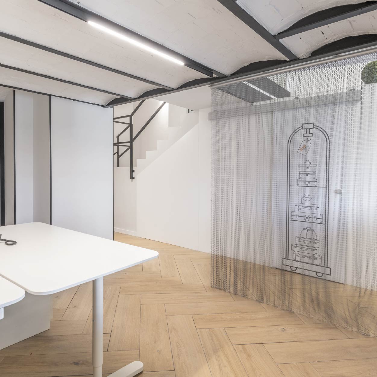 Comercio Holidays to Málaga reformado y diseñado por Libar