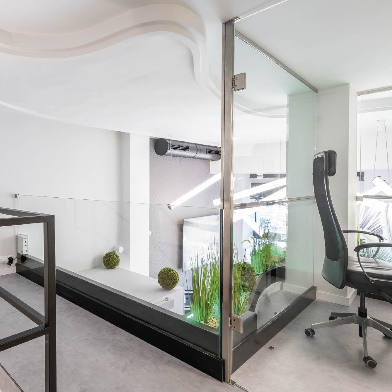 Comercio Holidays to Málaga reformado y diseñado por Libar