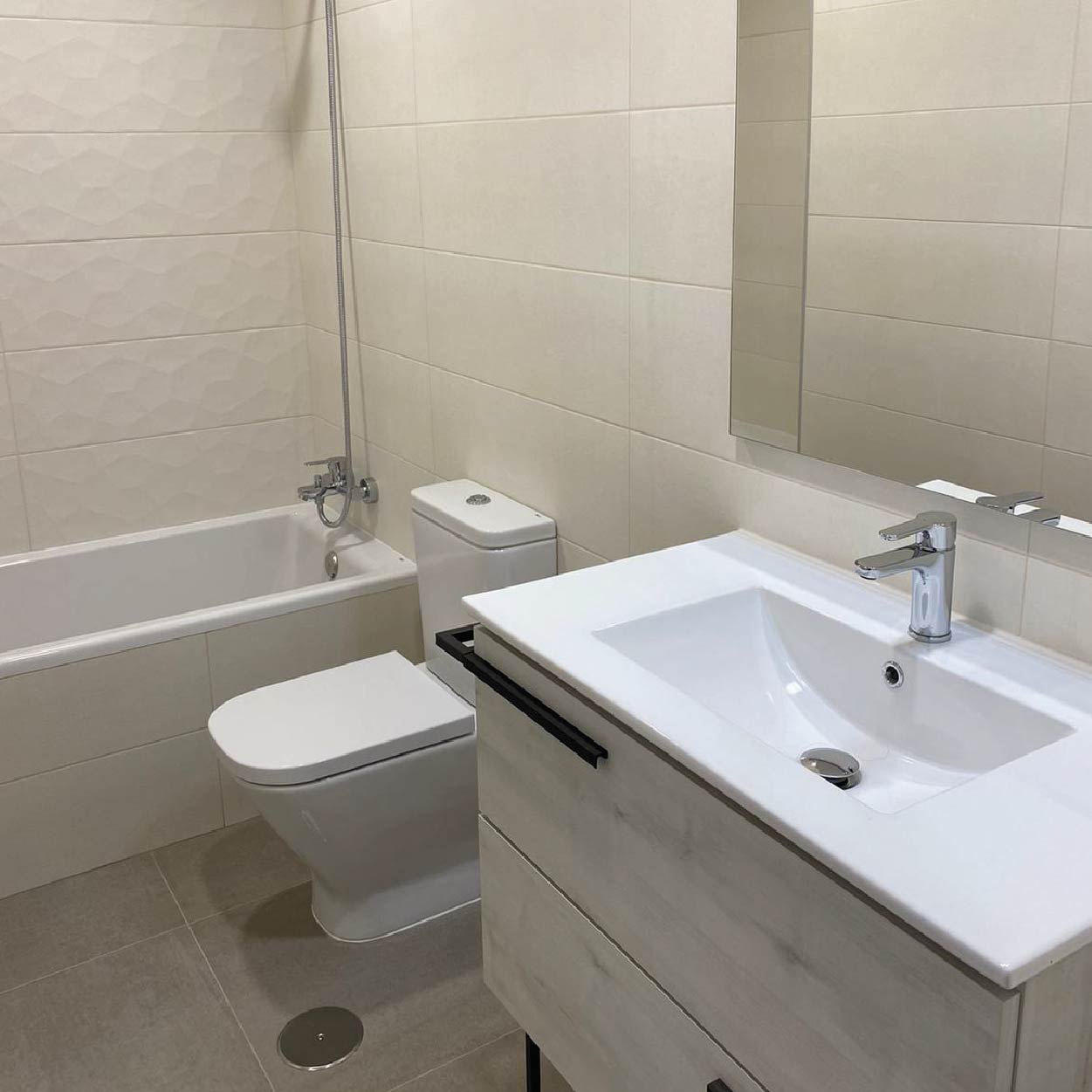 Vivienda unifamiliar reformada por Libar
