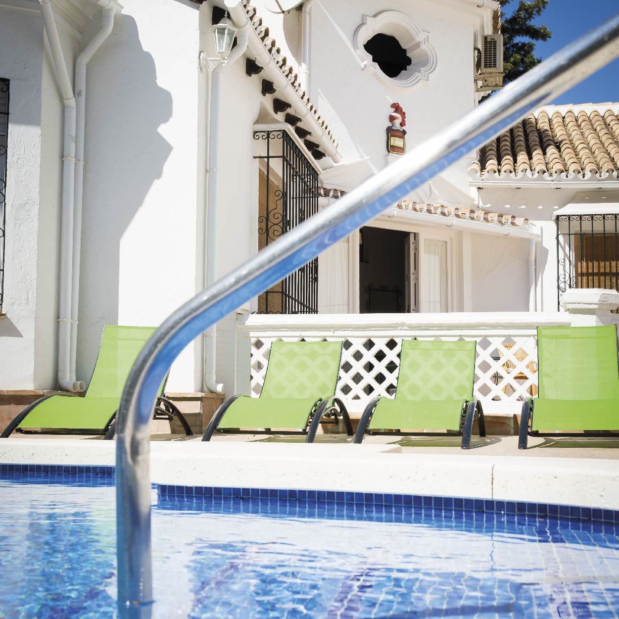 Villa reformada por Libar
