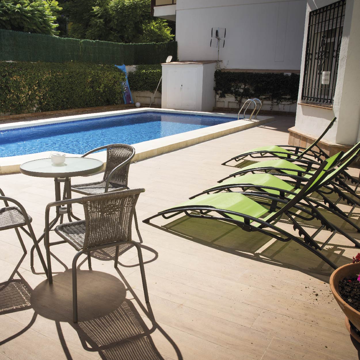 Villa reformada por Libar